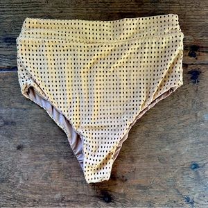 ACACIA Solento Bottom nude mesh size large